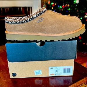 Brand new Men’s Ugg Tasman size 9 in Chestnut